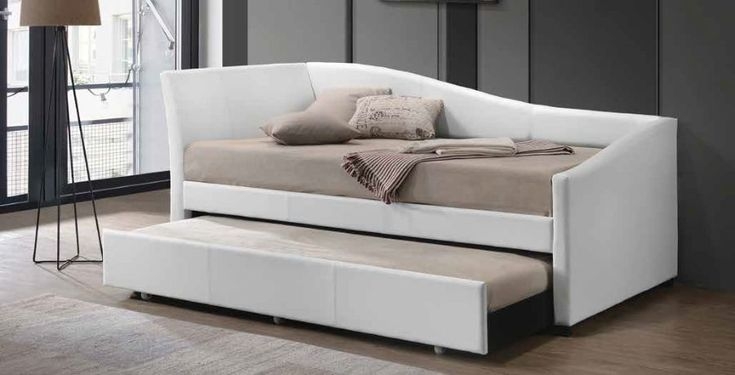 Modern White Faux Leather Daybed with Trundle