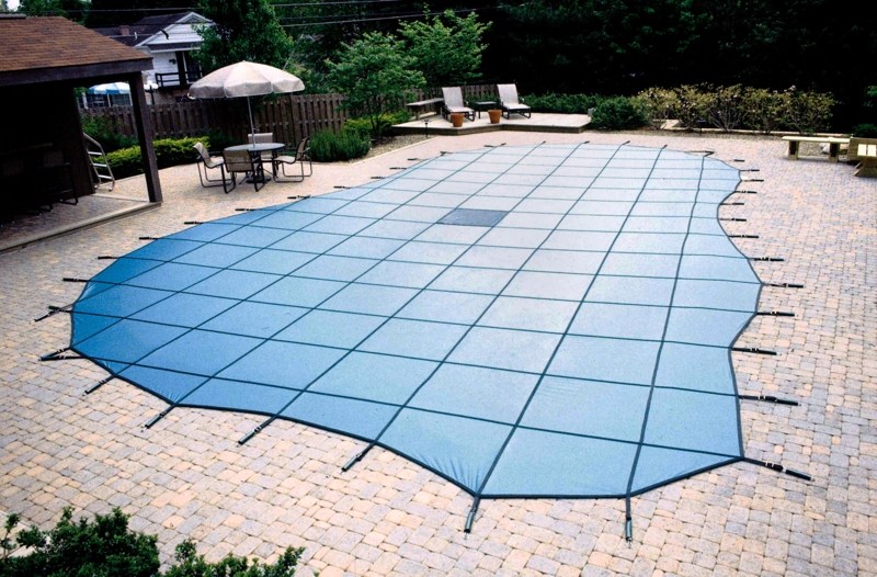 Ultra Light Solid Safety Pool Cover for Outdoor Pools