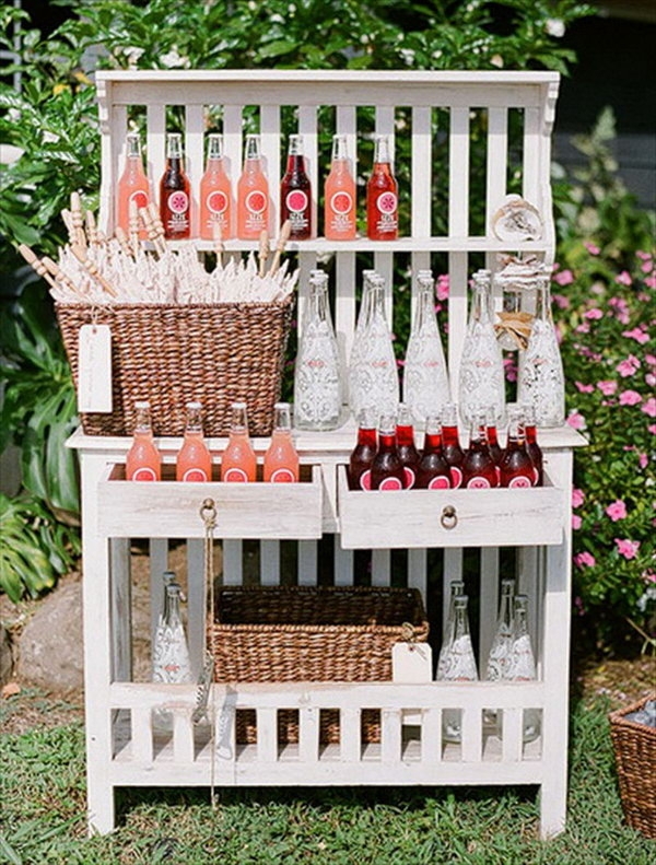 Charming Rustic Outdoor Drink Station Ideas