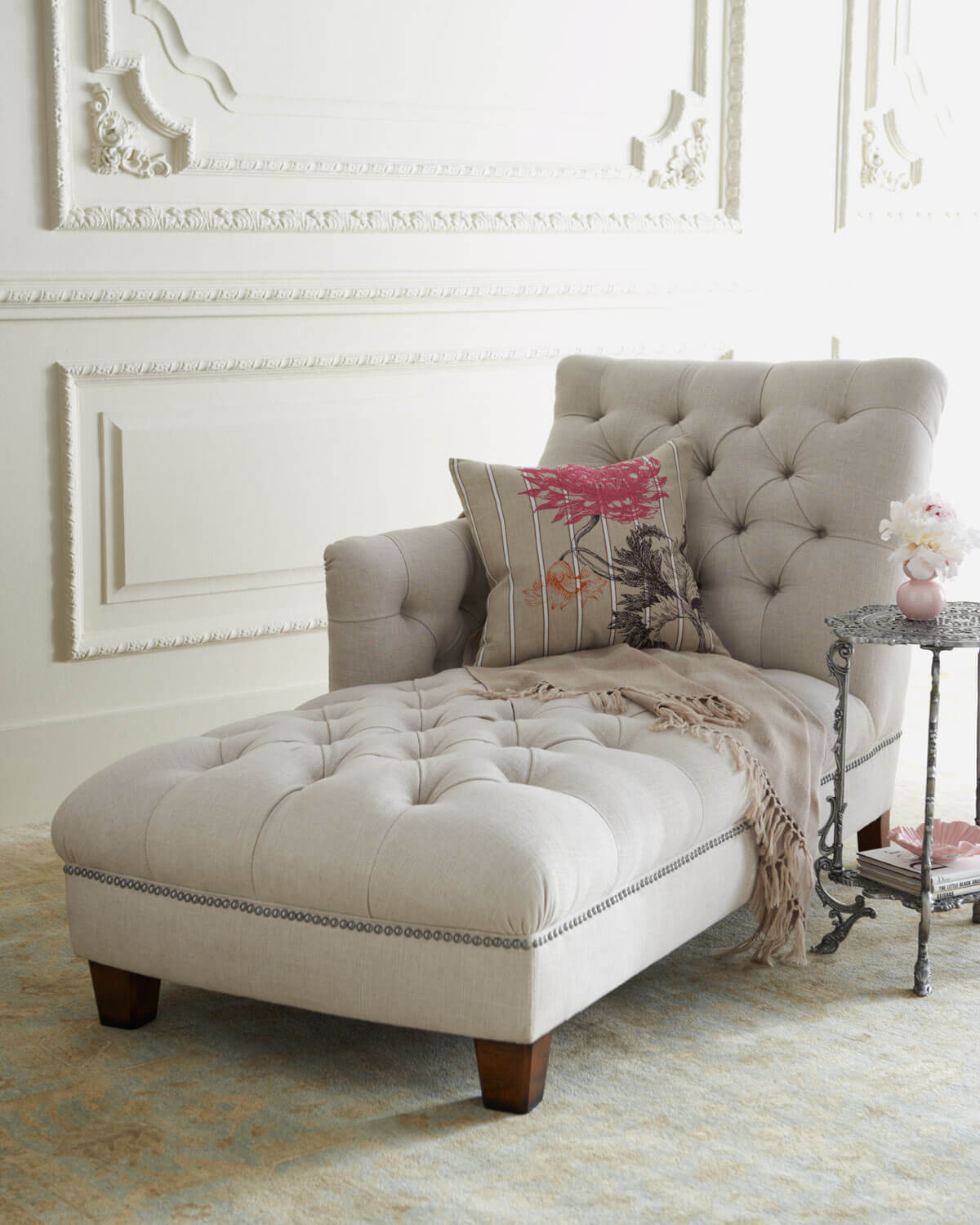 chaise lounge farmhouse