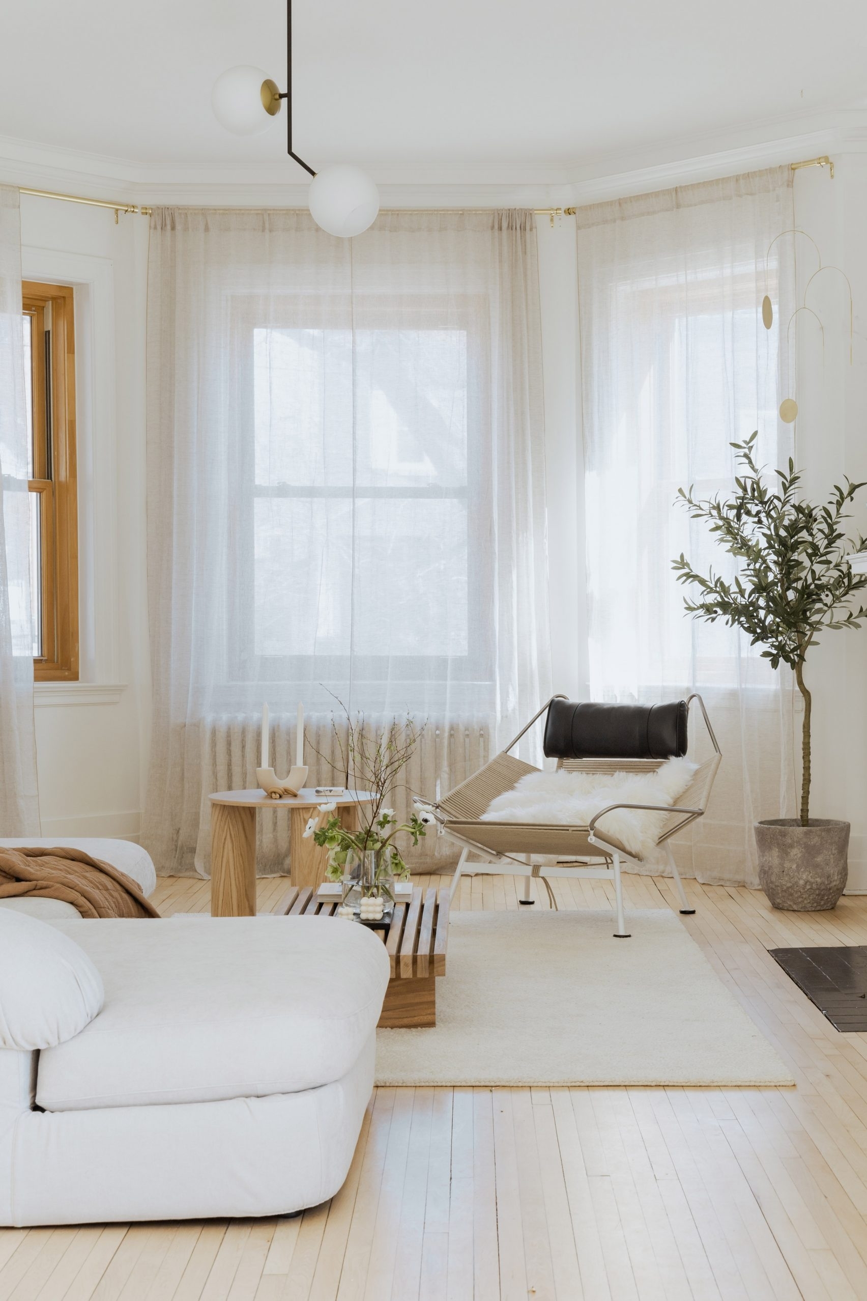 30 Eye-Catching Japandi Living Room Ideas - Foter