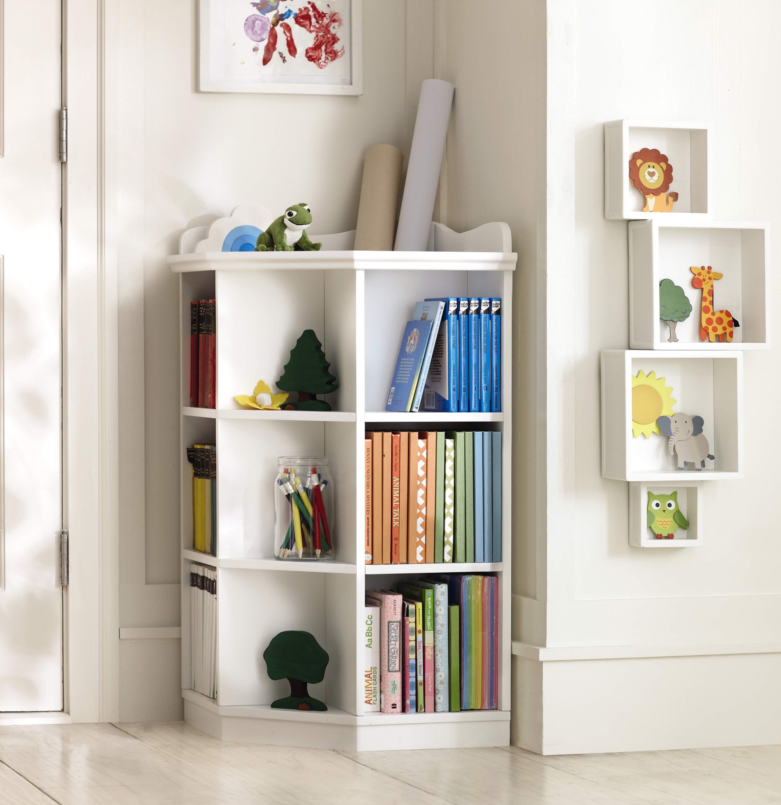 bookshelf for toddlers