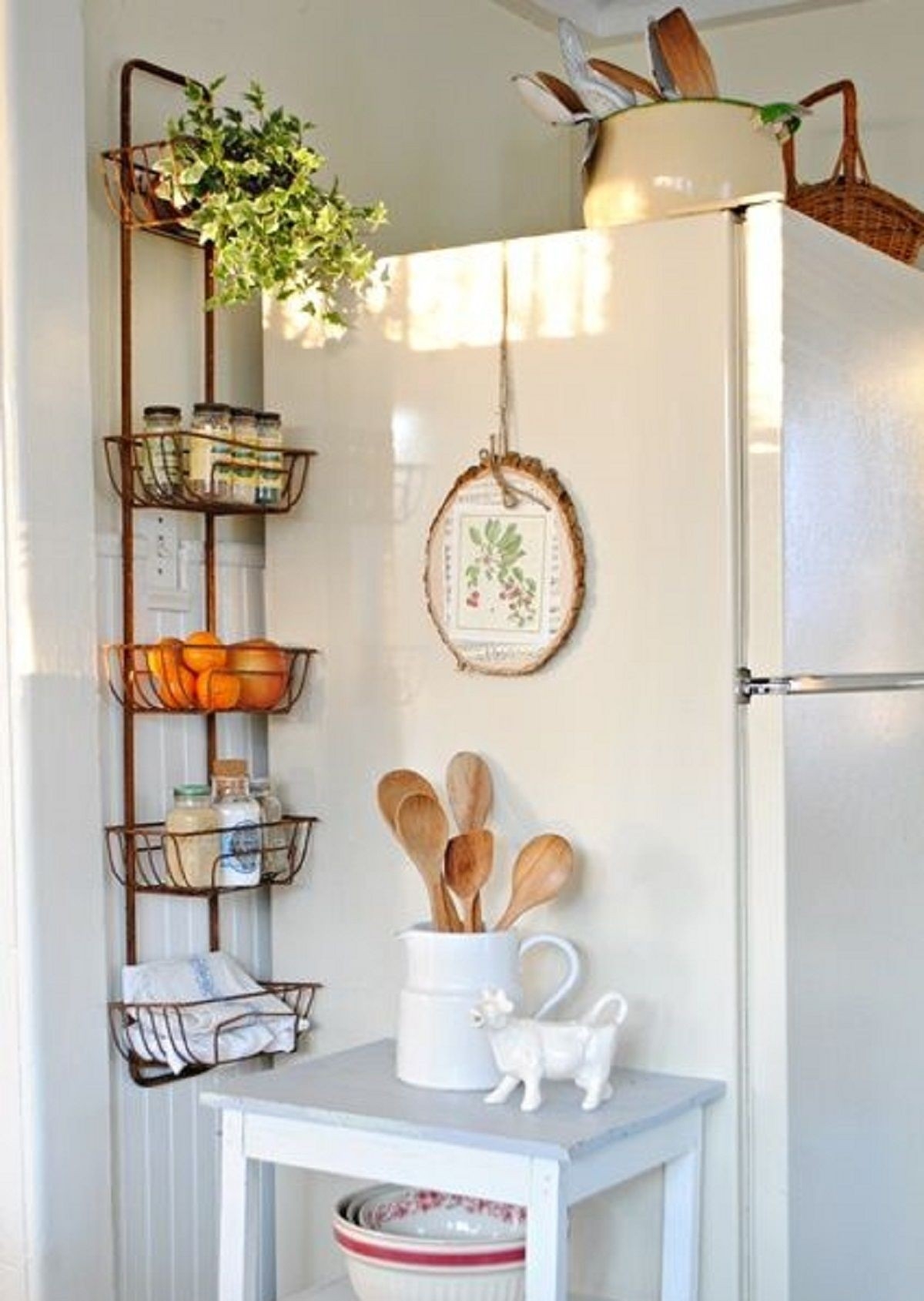 A Hanging Fruit Basket Is the Space-Saving Kitchen Item You Need