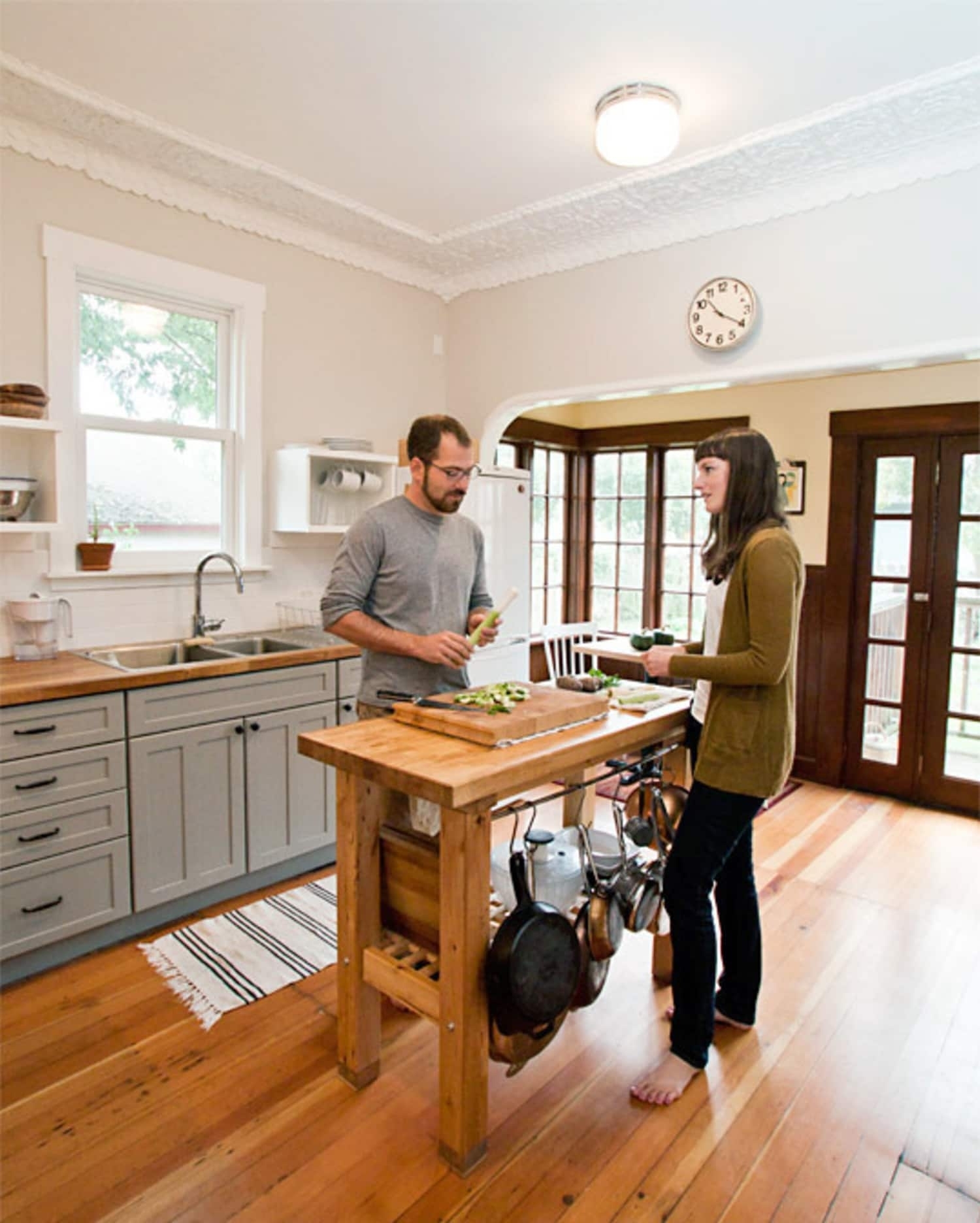 Kitchen Island with Pot Racks