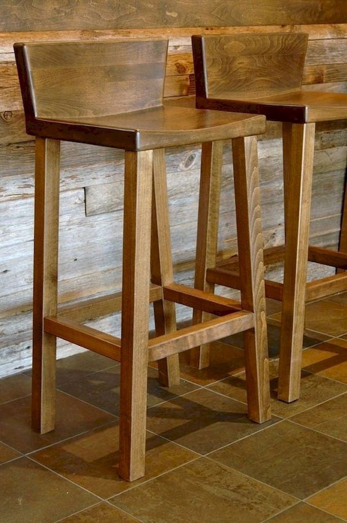 Барный стол деревянный