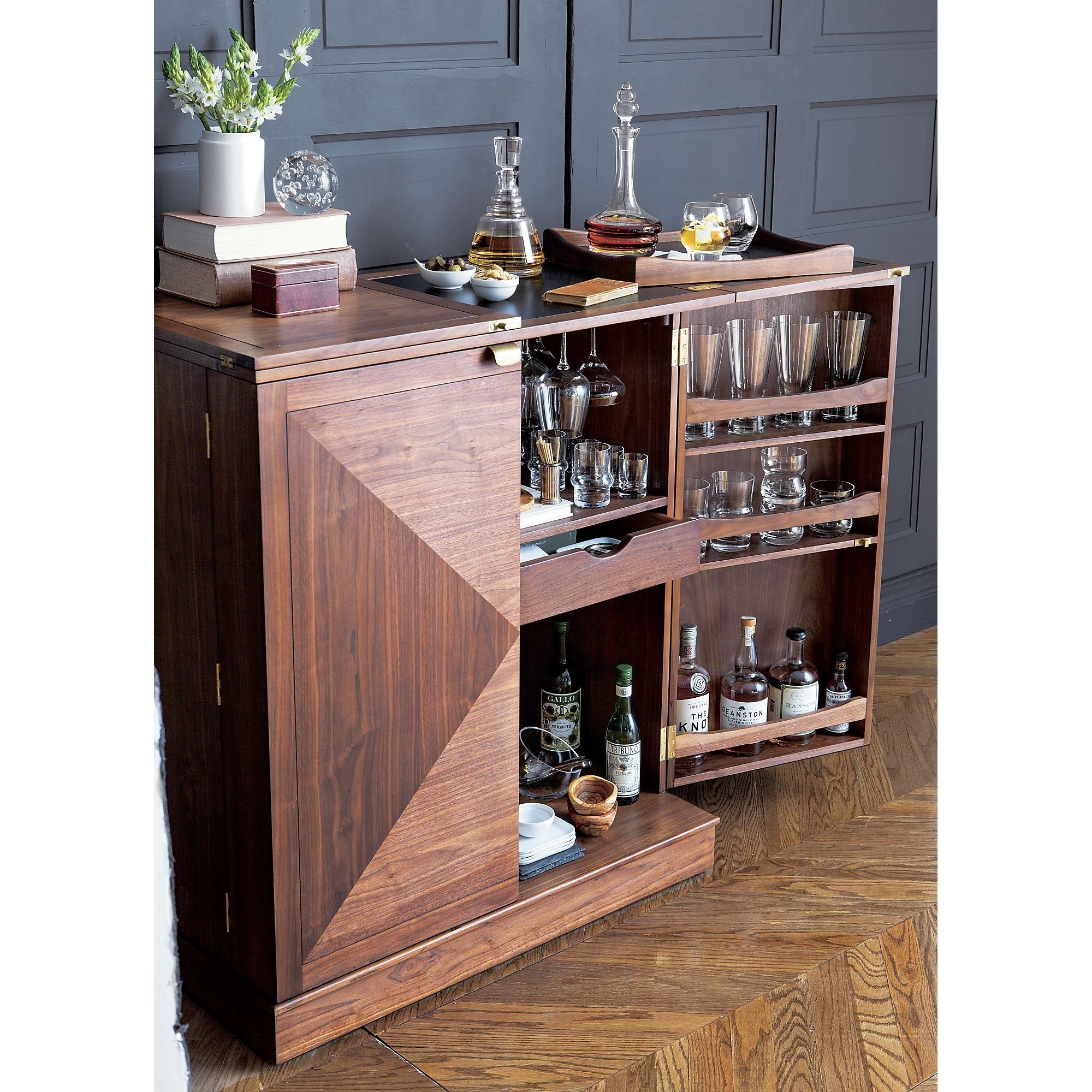 Mini Bar Ideas for Small-Space 'Happy Hour