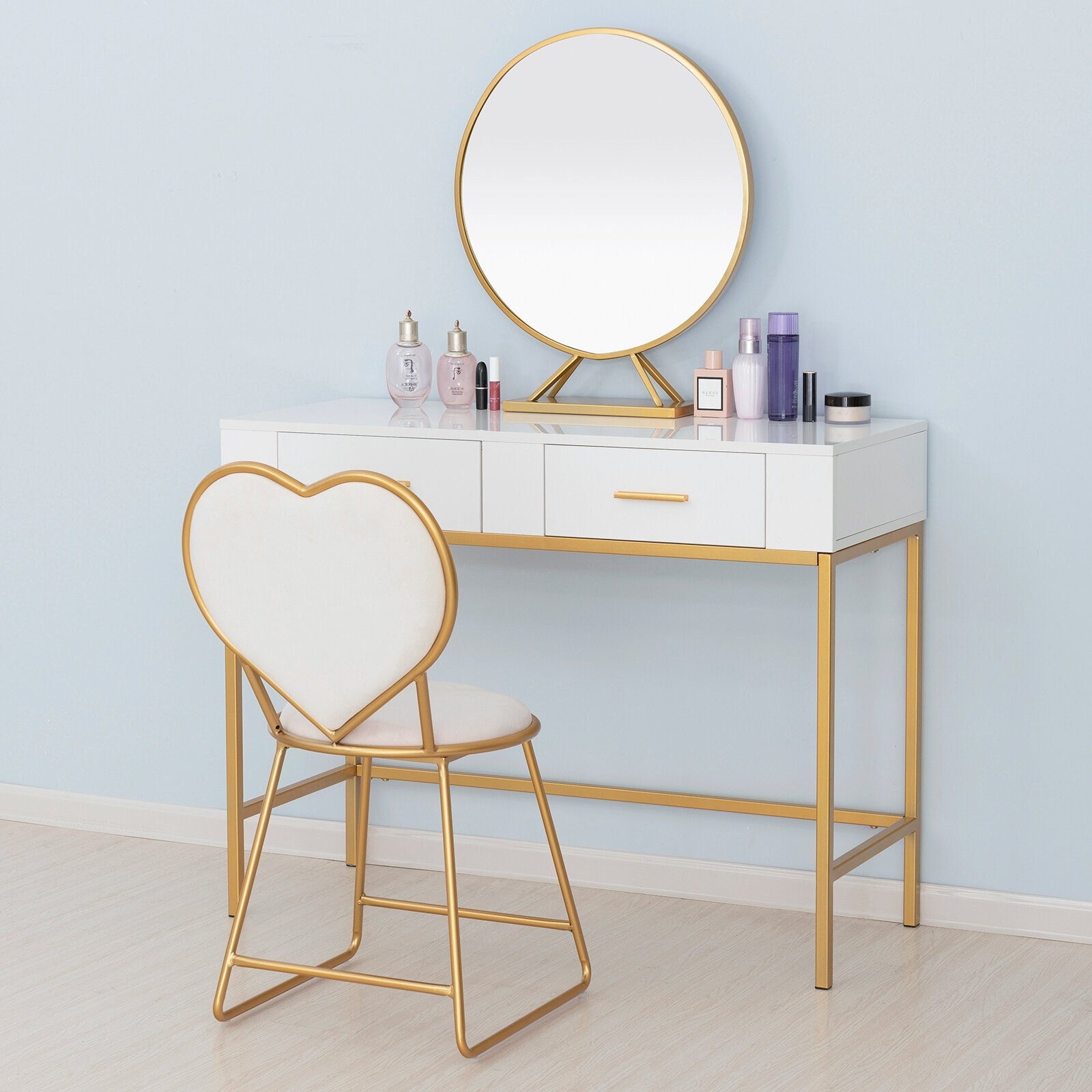 Get Ready in Style with a Luxe Make-up Vanity for Your Bedroom